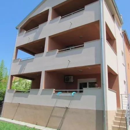 Family Maxim Apartmán Sveti Filip i Jakov